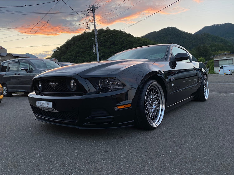 マスタングのマスタング・ワークシーカー・アメ車・ホイールに関するカスタム事例の投稿画像1枚目