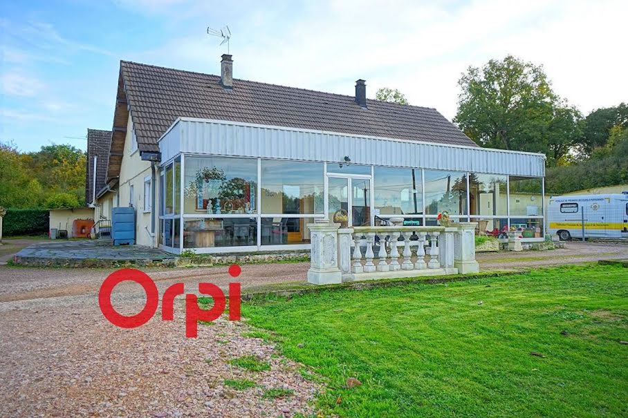 Vente maison 12 pièces 525 m² à Bernay (27300), 265 000 €