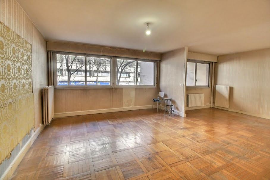 Vente appartement 5 pièces 97 m² à Paris 15ème (75015), 650 000 €