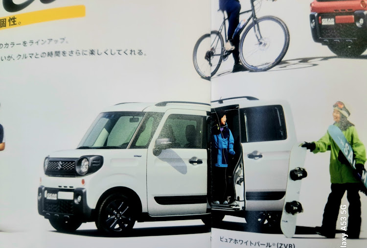スペーシアカスタムのいつも読んで下さりありがとう！皆さんに感謝🙇‍♂️・新型スペーシアカスタム見てきました👀・まさかの……!!ヽ(ﾟдﾟヽ)(ﾉﾟдﾟ)ﾉ!!・新車購入・プロフ必須に関するカスタム事例の投稿画像4枚目