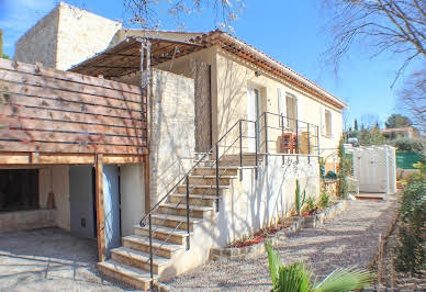 House with pool and garden 9