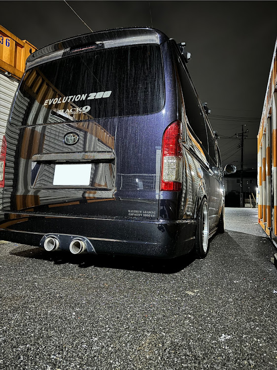 ハイエースバンの#作業車・仕様変更・タイヤ交換・ADVAN APEX V601・レクサス　マンガンラスターに関するカスタム事例の投稿画像9枚目