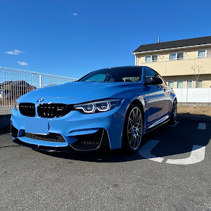 M4 クーペ F82