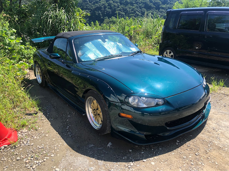 ロードスターの夏休みの工作・夏休みなんかねーよ・昭和の貧乏チューニング・昔流行ったよね、こんなん・原点回帰(錯乱に関するカスタム事例の投稿画像1枚目