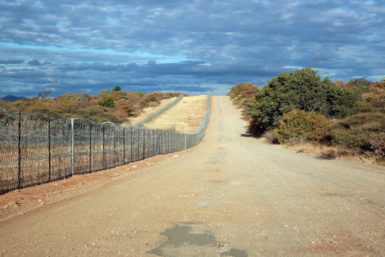 The controversial fence on the border between SA and Zimbabwe. File photo.