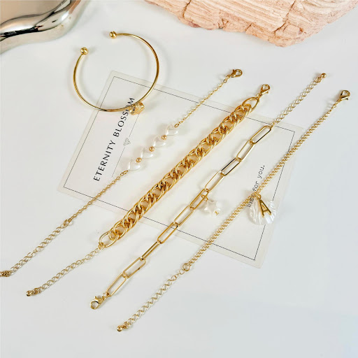 Title 7, Shell XINGX Pendant Bracelet Fashion Six-piece ...