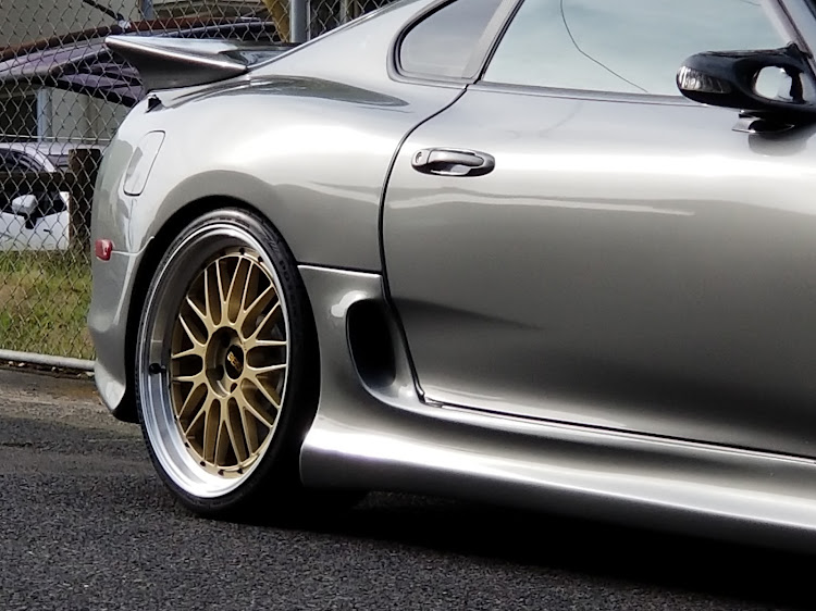 スープラのteam jz kagoshima・BBS LM・センターキャップ赤にしたいに関するカスタム事例の投稿画像3枚目