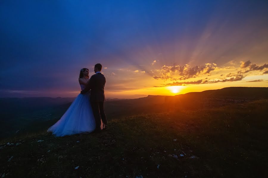 Wedding photographer Vadim Korkin-Alaberdov (korkinalaberdov). Photo of 6 July 2019