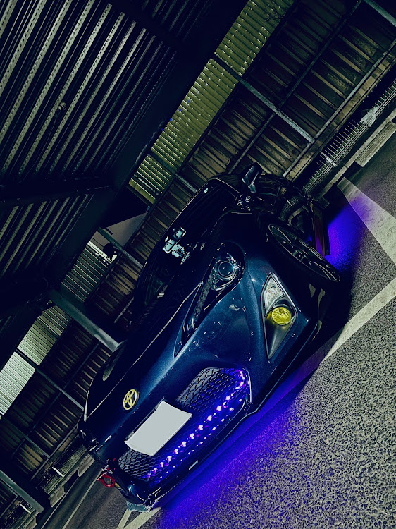86の86・86BRZオーナーさんと繋がりたい・ZN6・青に関するカスタム事例の投稿画像1枚目