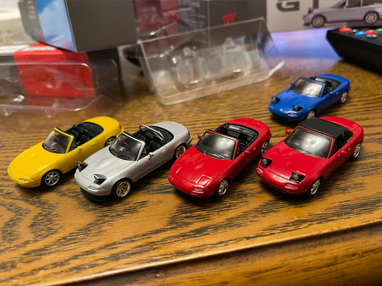 ロードスターのMINI GT64・よく出来てる〜に関するカスタム事例の投稿画像1枚目