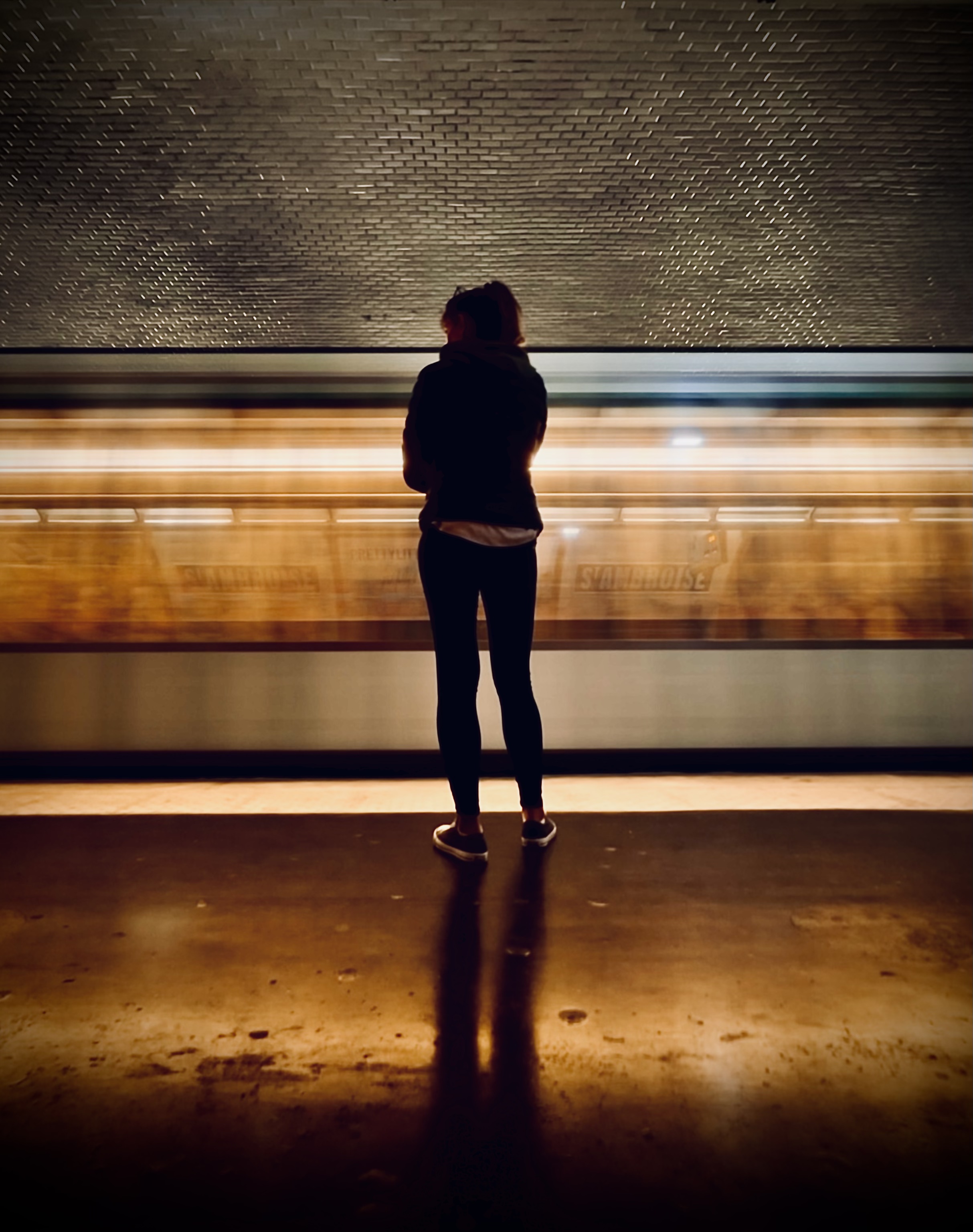Silhouette in metro di Jackstez