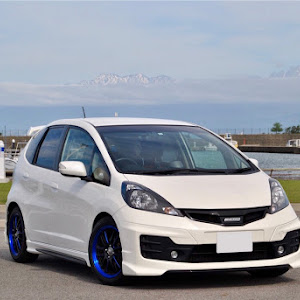 フィット GE8