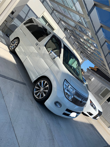 日産 エルグランドを華麗にカスタム By S Garage 02 09 アルミをフーガ インチから変更 19インチで乗り心地も見た目もok Cartune
