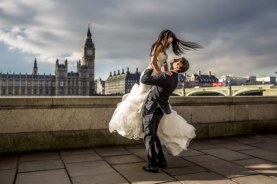 Fotografo di matrimoni Carina Rodríguez (altoenfoque). Foto del 15 marzo 2016