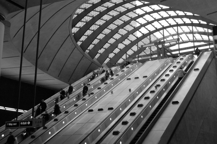 Metro Station Canary Wharf di darioneuk