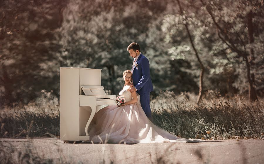 Wedding photographer Vitaliy Zdrok (devilsplinter). Photo of 29 August 2016