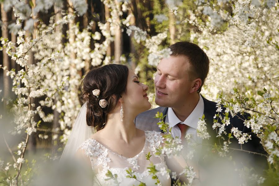 Fotógrafo de casamento Alekandra Mardirosova (mardik). Foto de 1 de outubro 2017