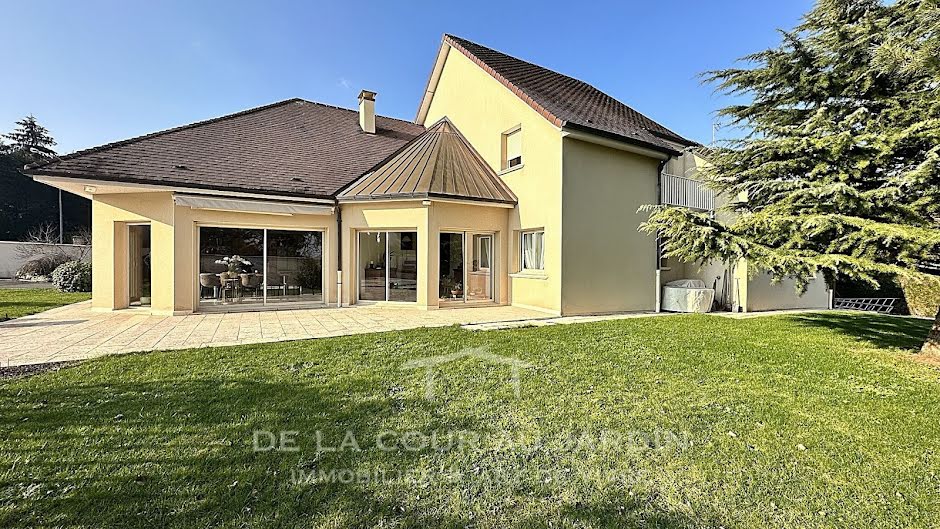 Vente maison 9 pièces 280 m² à Messigny-et-Vantoux (21380), 798 000 €