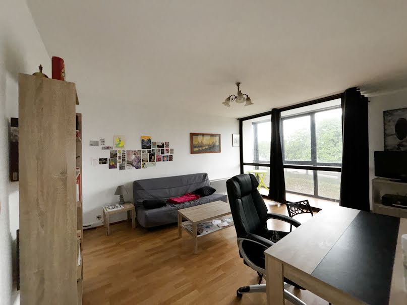 Location  appartement 2 pièces 56 m² à Chaumont (52000), 410 €