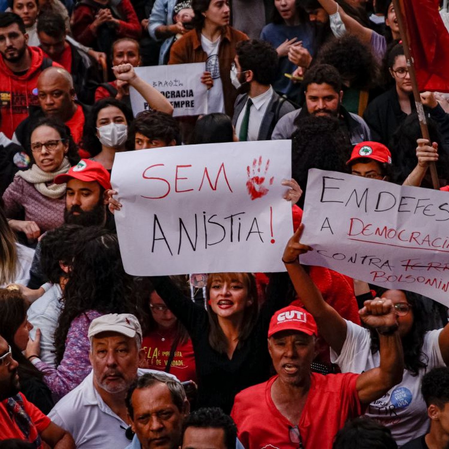 Brazilian authorities block bank accounts of those allegedly driving  'anti-democratic acts