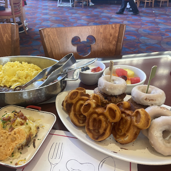 Gluten-Free Breakfast at Chef Mickey's