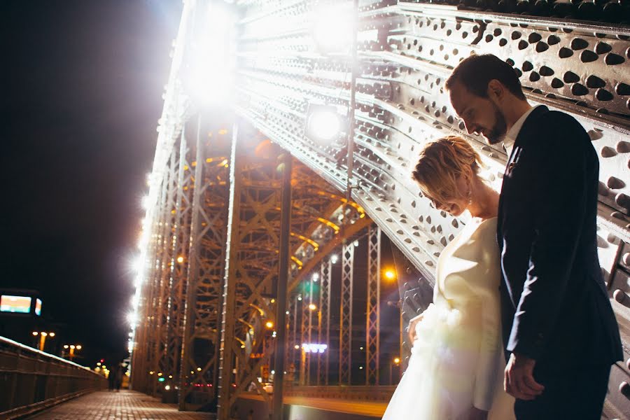 Fotógrafo de casamento Sergey Efremov (efremovision). Foto de 7 de outubro 2016