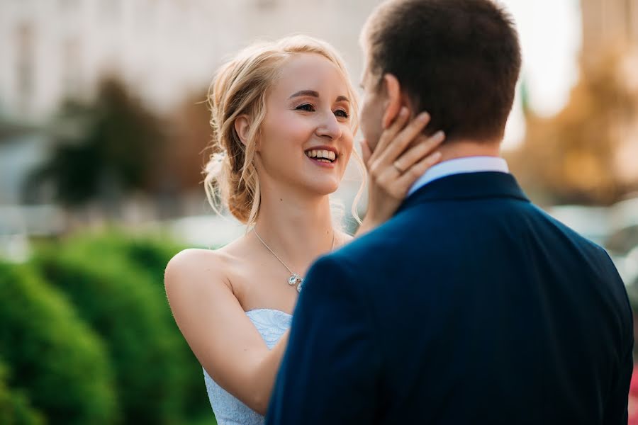 Fotógrafo de casamento Julia Ryaz (yuliyaryaz). Foto de 21 de junho 2019