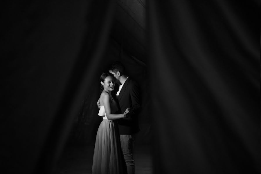 Wedding photographer Juniver Alexanto (warnaproject). Photo of 4 October 2023