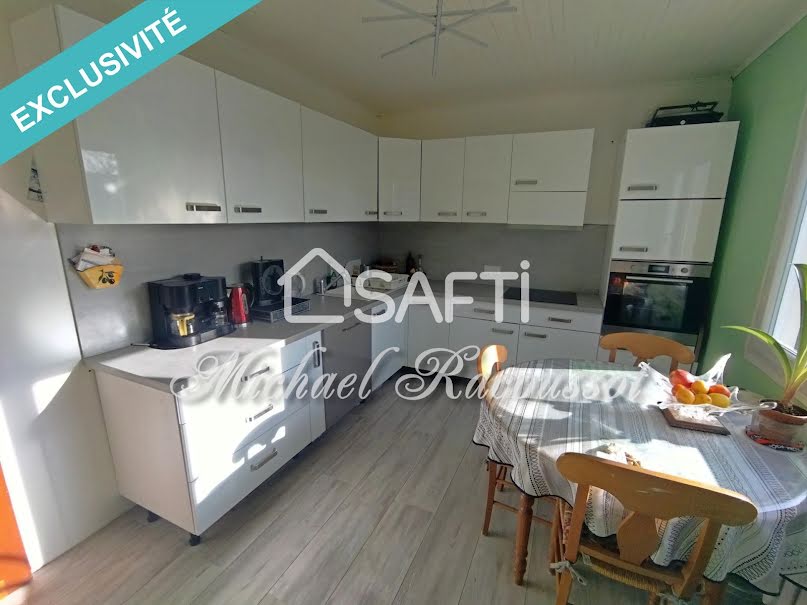 Vente maison 4 pièces 77 m² à Saint-Vallier (71230), 90 000 €