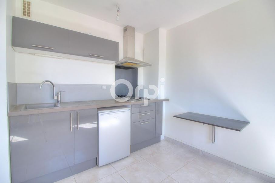 Vente appartement 1 pièce 29 m² à Meyzieu (69330), 120 000 €