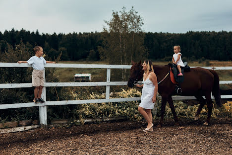 Wedding photographer Ekaterina Grishina (grishinakate). Photo of 16 November 2021