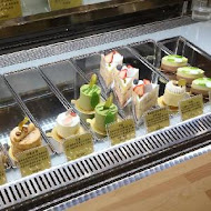 蜜柑。法式甜點。麵包。Citrus Pâtisserie Boulangerie