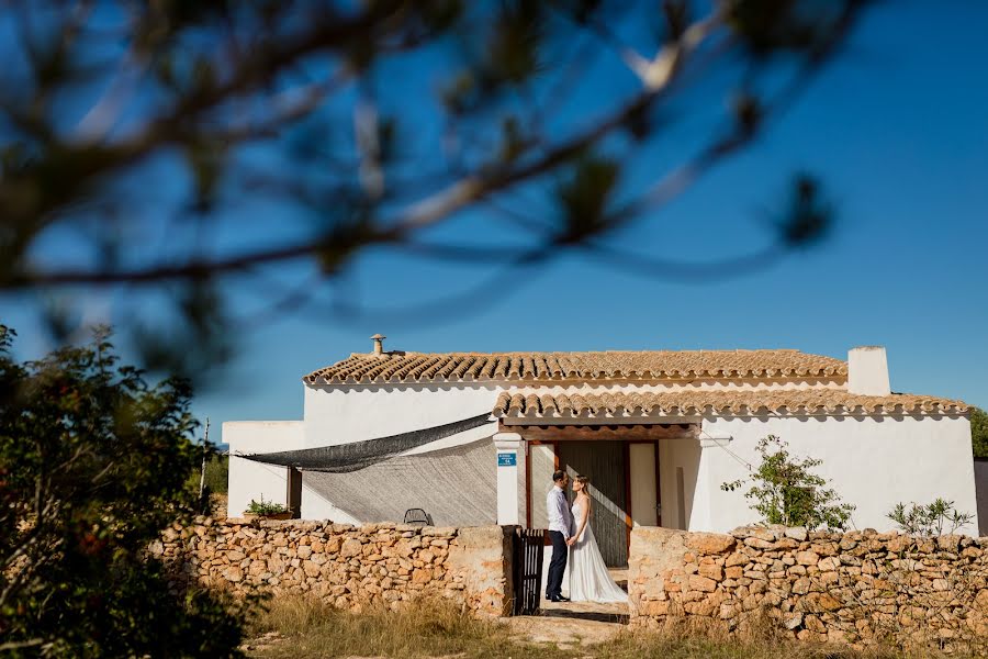 Fotografo di matrimoni Miguel Cuesta (studiofused). Foto del 5 ottobre 2022