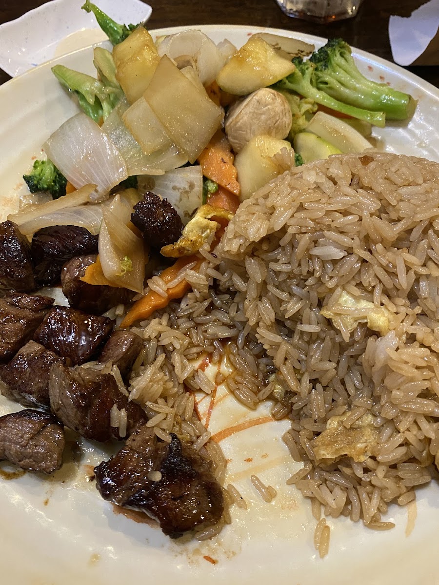 Steak Hibachi, fried rice and veggies