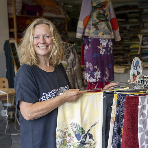 Saskia in het atelier- foto Patricia Nauta