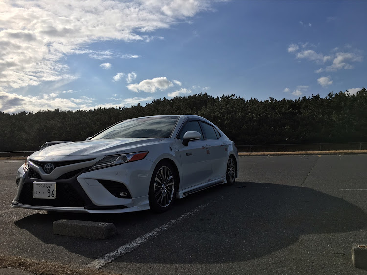 カムリの海沿いドライブ・海と愛車・後ろ姿・無加工スマホ撮りに関するカスタム事例の投稿画像2枚目
