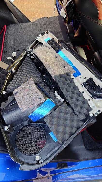 WRX STIのDIY・WRX・デッドニング・ファミリーカーに関するカスタム事例の投稿画像4枚目