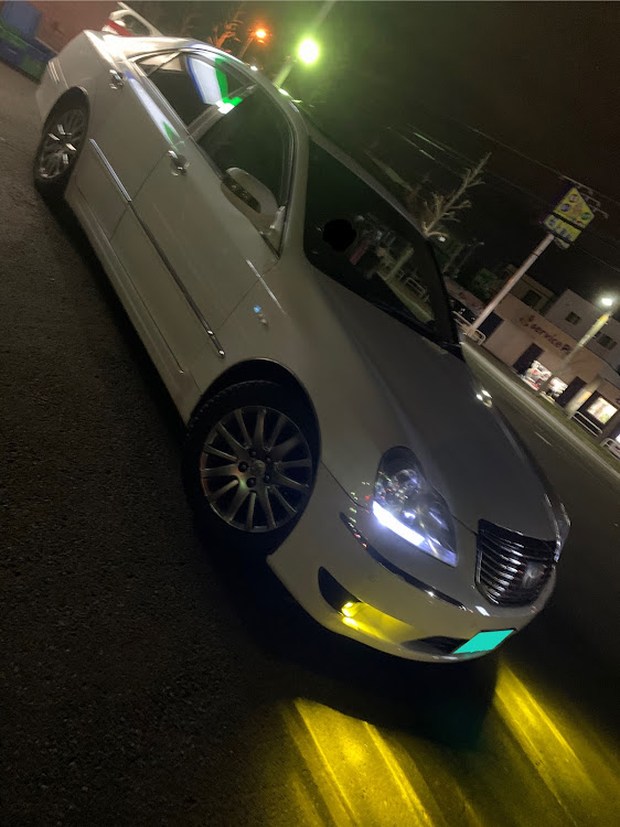クラウンマジェスタの18マジェスタ 前期・冬仕様・ど純正・タイヤ交換・愛車に感謝に関するカスタム事例の投稿画像1枚目
