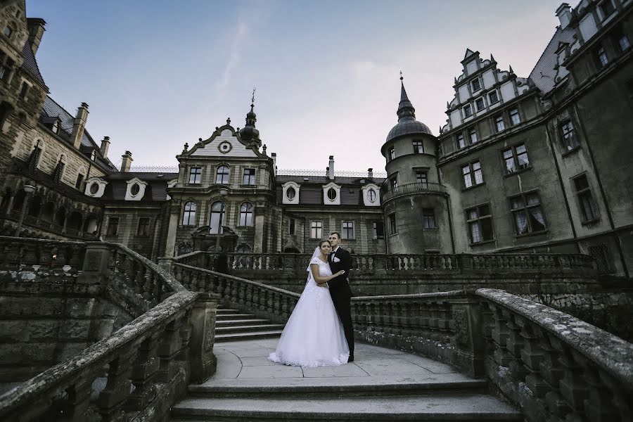 Wedding photographer Patryk Pawlowski (pawfoto). Photo of 12 October 2018