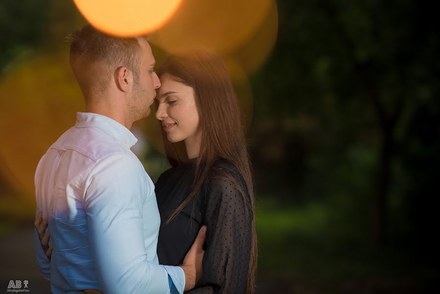 Wedding photographer Alex Bogdan (alexbogdanfoto). Photo of 26 September 2017