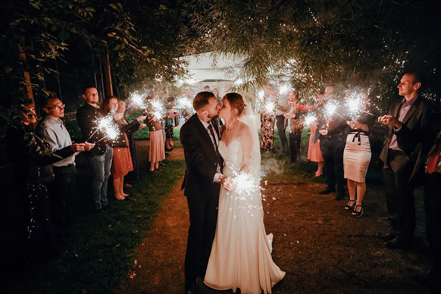 Fotografer pernikahan Alena Babushkina (bamphoto). Foto tanggal 25 Agustus 2019