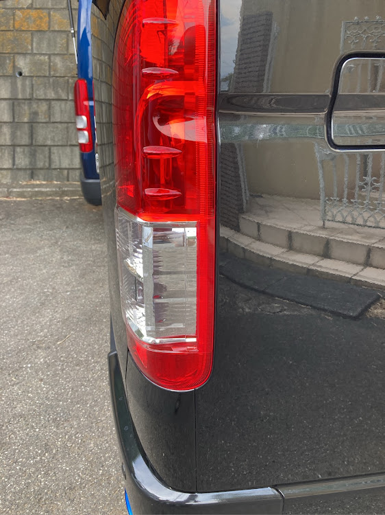 ハイエースバンのViViさんが投稿したカスタム事例の投稿画像1枚目