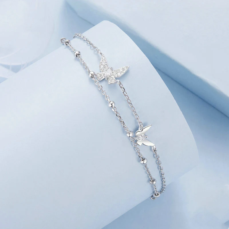 Title 4, Vrouwenmode dubbellaags vlinderarmband, een ele...