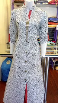 Mehreen Fashion Boutique photo 4