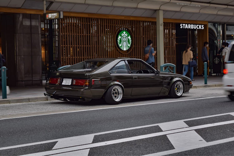 セリカXXのCELICAXX・GA61・1001★麗心愚・アイローネゲートに関するカスタム事例の投稿画像2枚目