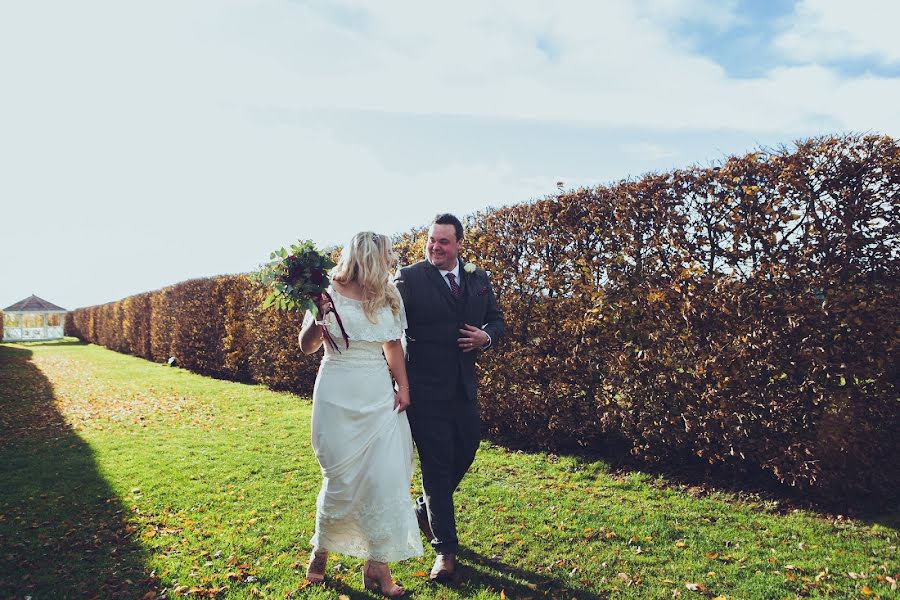 Fotógrafo de bodas Trudy Rickards (sugarplumphoto). Foto del 2 de julio 2019