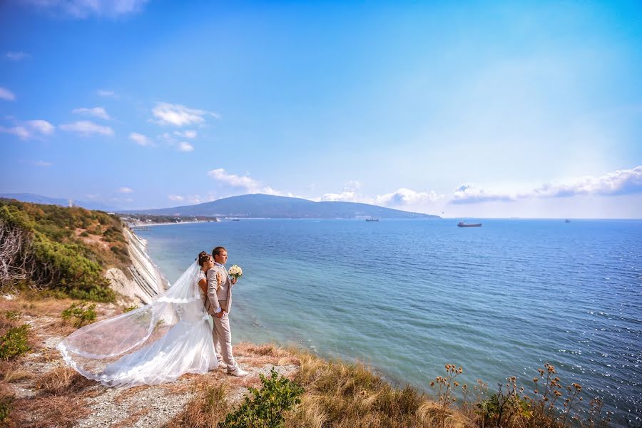 Fotógrafo de casamento Lyudmila Zharkova (lyudmilla). Foto de 5 de novembro 2015