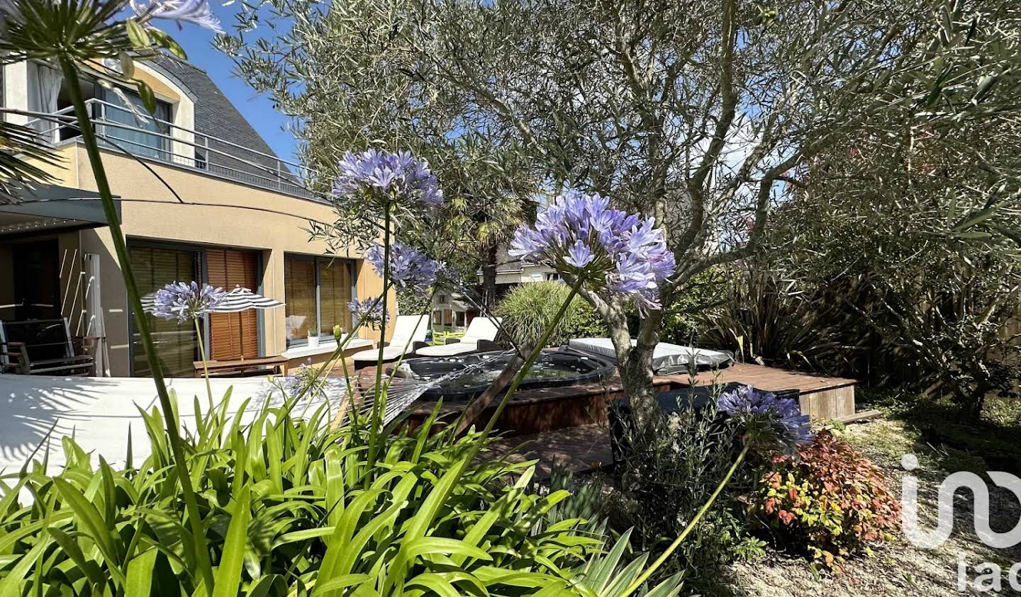 Maison avec terrasse Locmariaquer