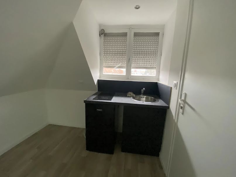 Location  appartement 1 pièce 14.13 m² à Saint-Quentin (02100), 390 €