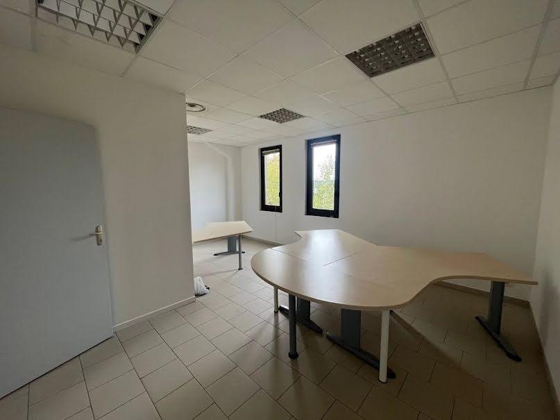 Location  locaux professionnels 5 pièces 90 m² à Peyrolles-en-Provence (13860), 900 €